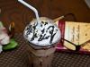 Một ly Mocha chip Frappe mát lạnh nhá