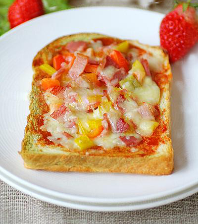 Pizza nhỏ xinh cho bữa sáng